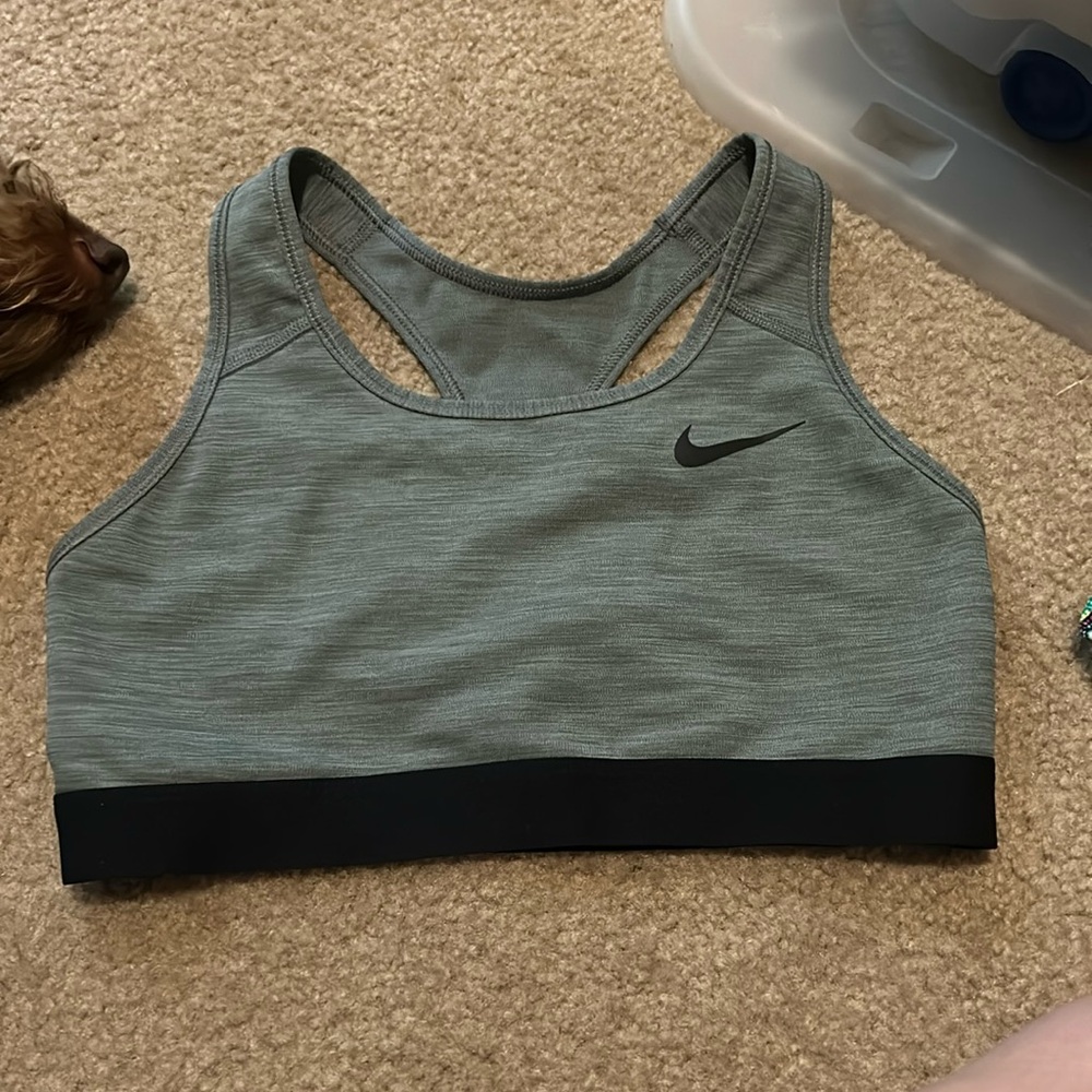 nike dri fit bra